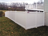 <b>White Vinyl Privacy Fence</b>